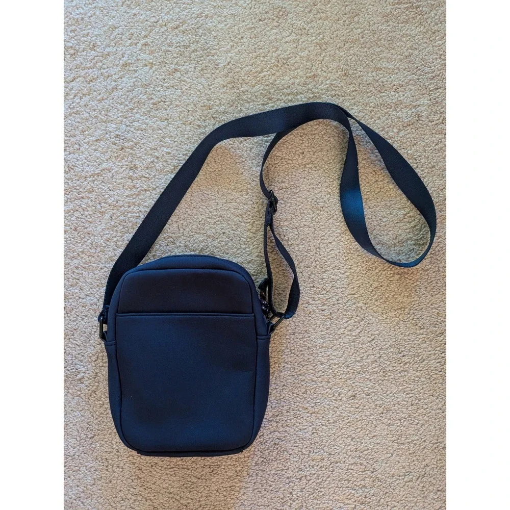 Tommy‎ Hilfiger Navy Blue Neoprene Crossbody Bag Messenger Sporty Purse